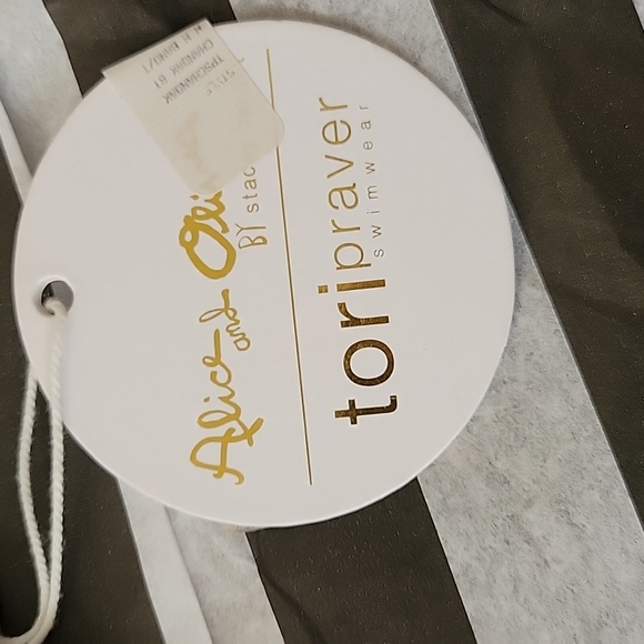 Brand new and beautiful - Picture 6 of 10